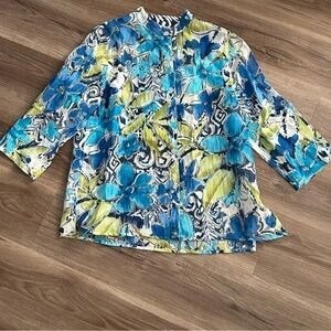 Blue White Lime Green 3/4 Sleeve Floral Button Up Measures Medium
